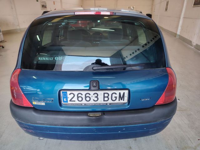 Renault Clio 2001