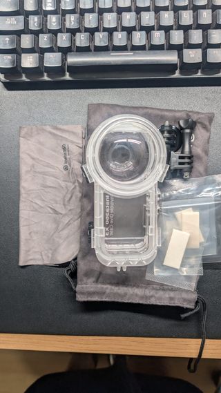 Insta360 X3 + Funda Buceo Invisible original