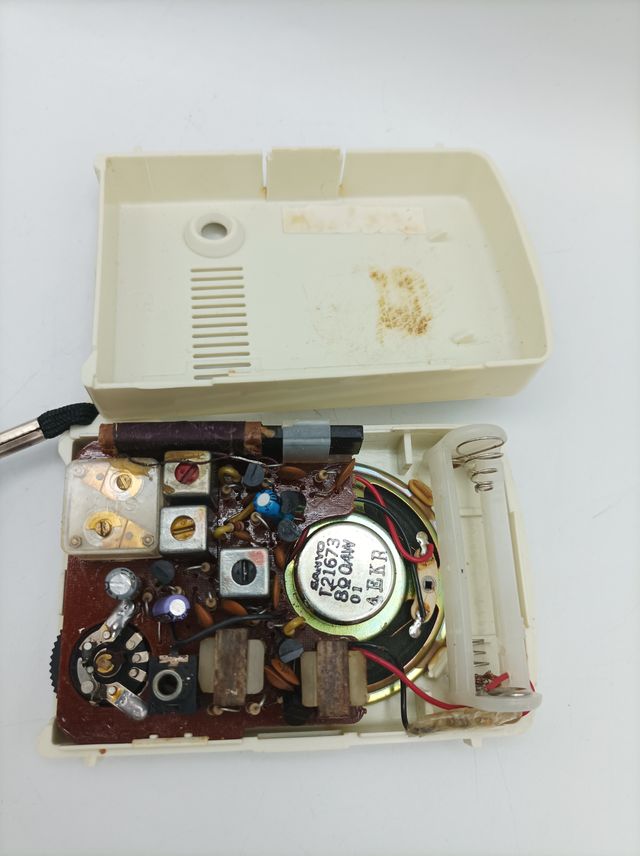 Radio Portátil Sanyo RP 1270 Beige/Plata