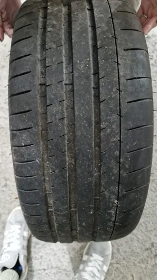 Llanta Team Dynamics con Neumático