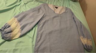 Camisa Massimo Dutti azul con encaje