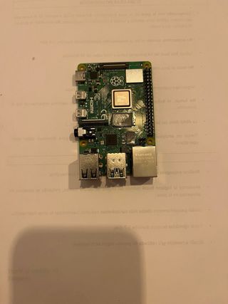 Raspberry Pi 4 4GB con disipador y transformador