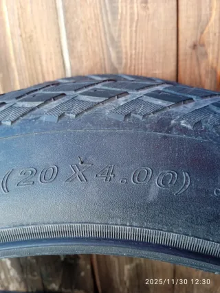 2 Copertoni Bici 20x4.00 Stradali