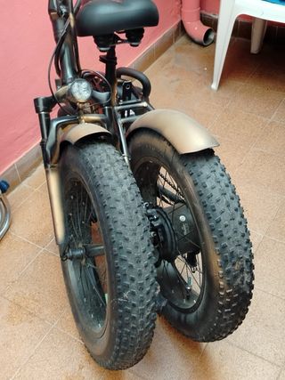 Bicicleta Fat Bike Eléctrica Plegable