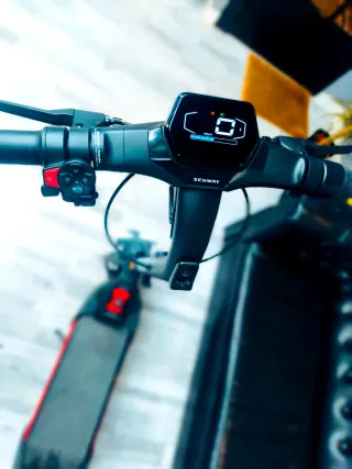 Patinete Eléctrico Segway ZT3 PRO