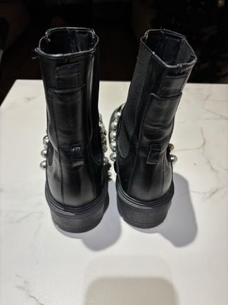 Botines cuero Zara Mujer Talla 39 Tachuelas Perlas