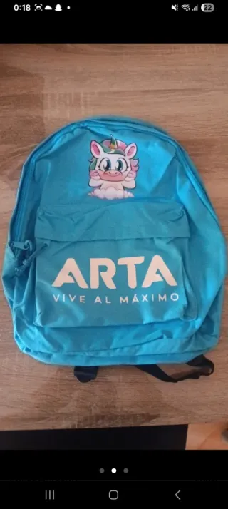 Mochila roja con unicorn arta Game