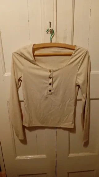 Camiseta Shein botones beige talla L