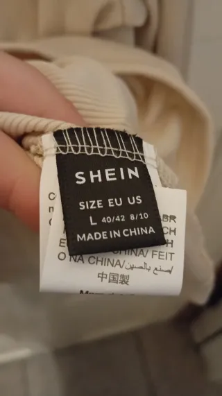 Camiseta Shein botones beige talla L