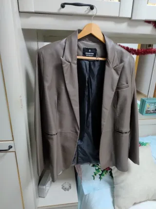 Chaqueta Stradivarius Talla M sin estrenar