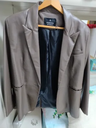 Chaqueta Stradivarius Talla M sin estrenar