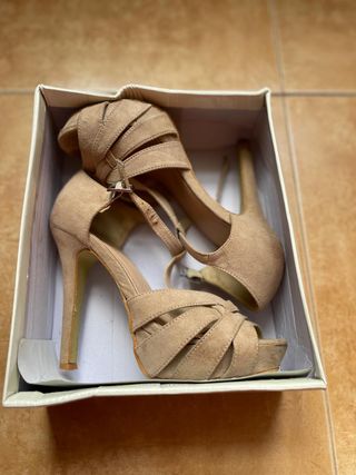 Zapatos de tacón con plataforma