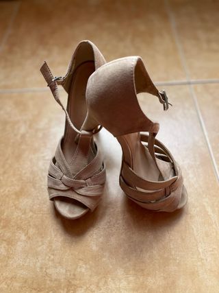 Zapatos de tacón con plataforma