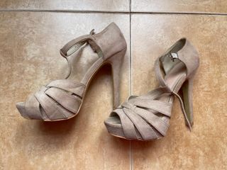 Zapatos de tacón con plataforma