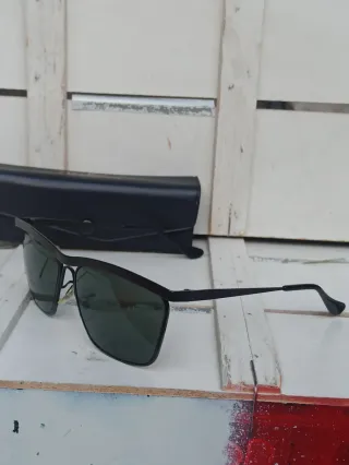 Occhiali Ray-Ban Neri e Verdi