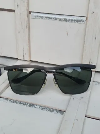 Occhiali Ray-Ban Neri e Verdi