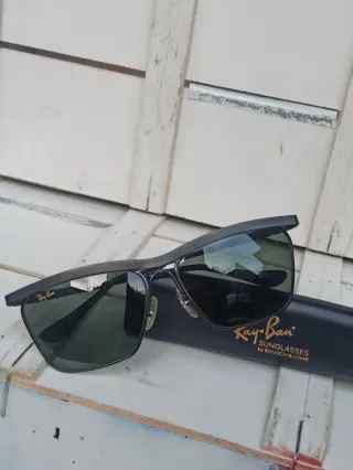 Occhiali Ray-Ban Neri e Verdi