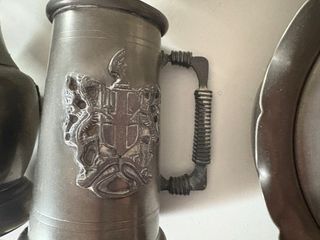 Lotto 7 oggetti vintage in peltro