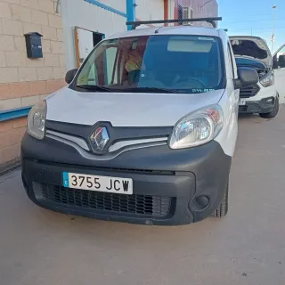 Renault Kangoo sin ad blue 2015 con bola remolque
