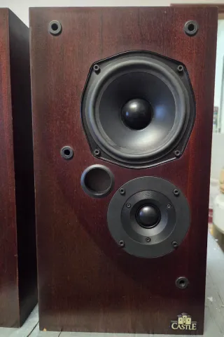 Altavoces Castle Durham 900 Marrón