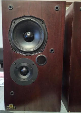 Altavoces Castle Durham 900 Marrón