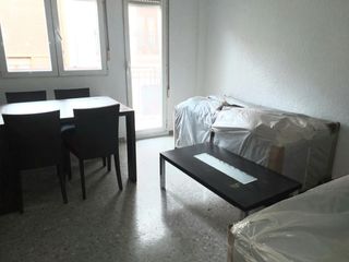 CASA CENTRICA EN YECLA