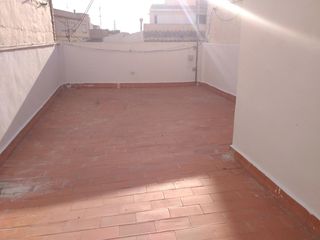 CASA CENTRICA EN YECLA