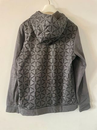 Sudadera Nike Gris con Logo