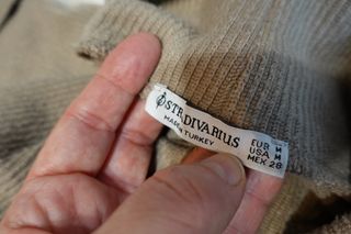 Jersey Stradivarius cuello alto beige M