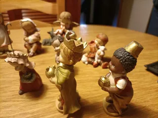 15 Figuras Belén Resina