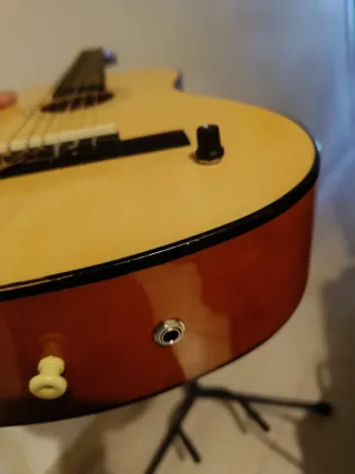 Guitarra Española 1/2 amplificada electrica