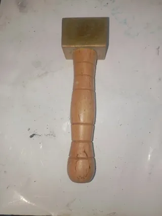 Maza de bronce para tallista