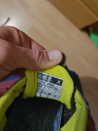 Zapatillas fútbol sala Munich G3 Negras y Amarilla