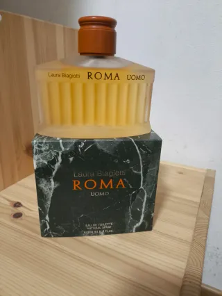 Profumo Laura Biagiotti Roma Uomo Eau de Toilette