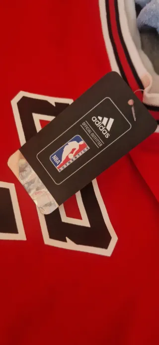 Camiseta Adidas Bulls Talla S