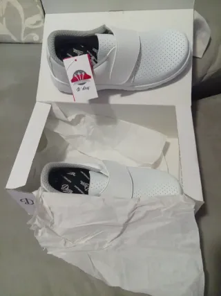 Zapatos Dian Blancos Talla 39