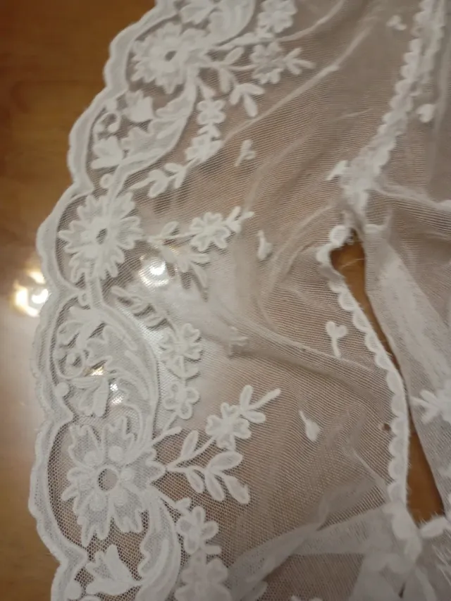 Encaje muy antiguo data del año 1900 artesanal