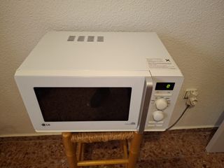 Microondas LG WaveDom Blanco
