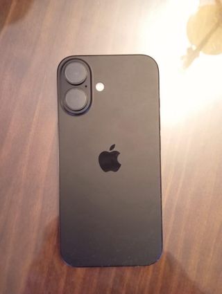 iPhone 16 Nero