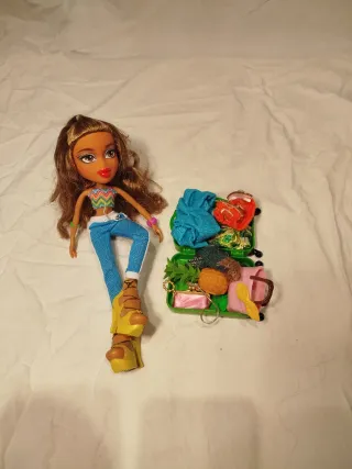 Bratz 2009 Muñeca con Accesorios
