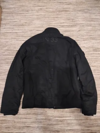 Cazadora hombre negra