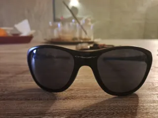 Gafas Oakley Frogskins Hombre Negras/Grises