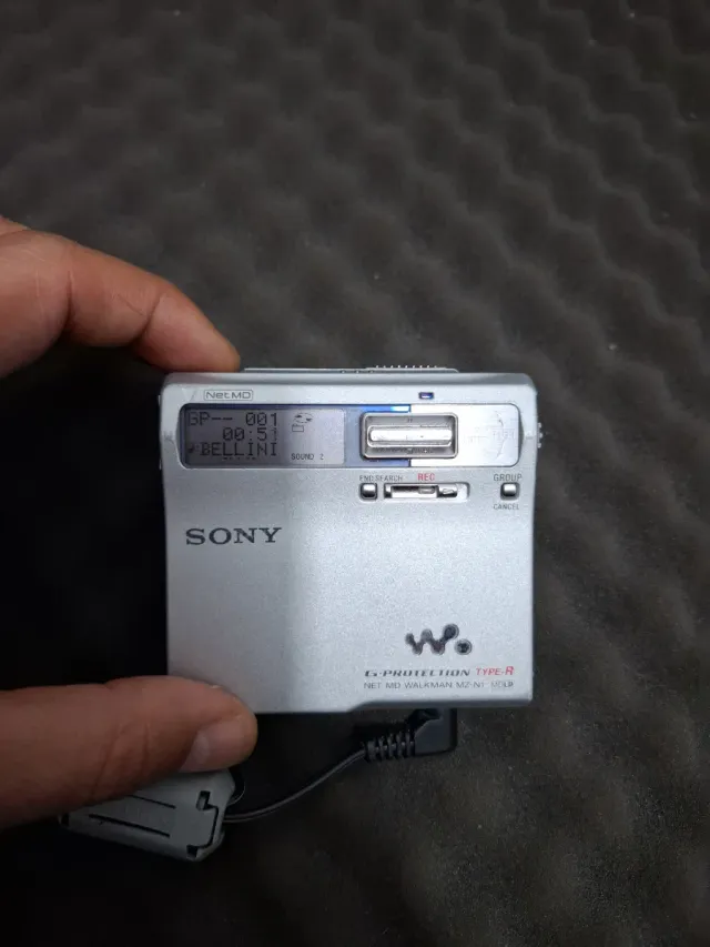 Sony Net MD Walkman MZ-N1