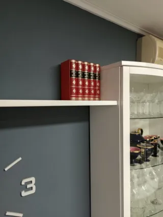 Set di 4 libri decorativi rossi