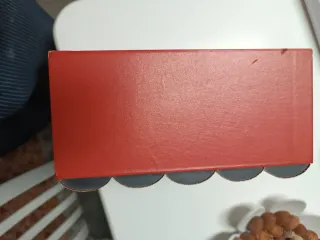 Set di 4 libri decorativi rossi