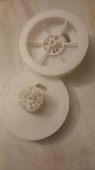 2 Poleas blancas para persiana