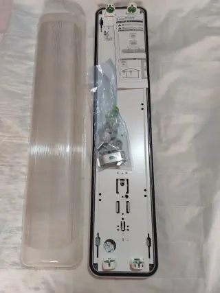 Pantalla de luz estanca