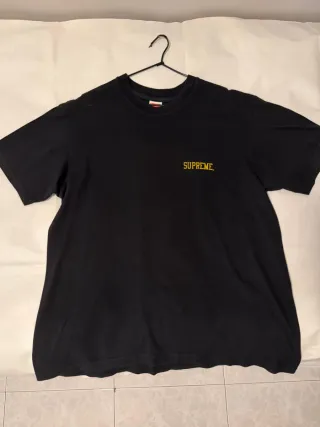 Camiseta Supreme Negra