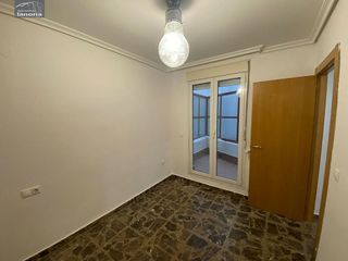 Piso en alquiler en Santa Cruz - Industria - Polígono Campollano en Albacete