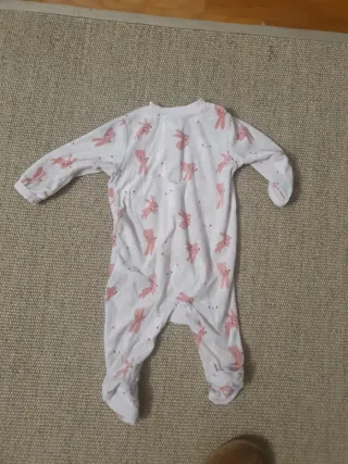 Pijama bebé Primark 6-9 meses
